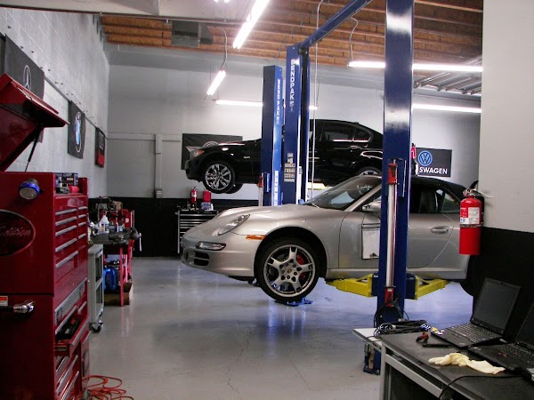 Top German Auto Repair Shop in Simi Valley for BMW, Audi & Mercedes